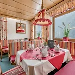 埃姆霍夫酒店 4*