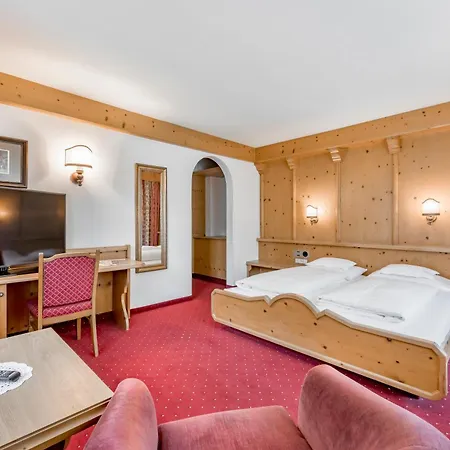 Almhof Szálloda Neustift im Stubaital