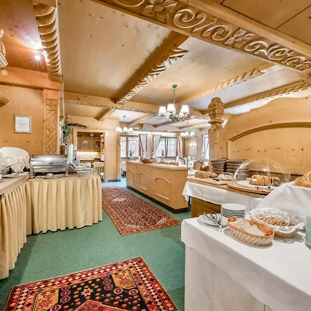 Almhof Szálloda Neustift im Stubaital