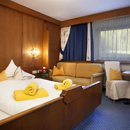 Almhof Готель 4*