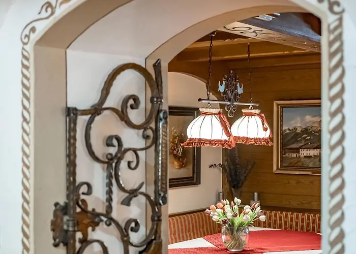 Almhof Отель 4*